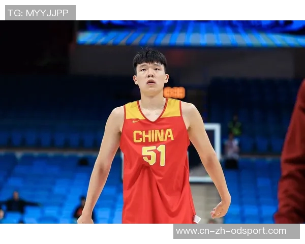 青岛记者点评杨瀚森表现需提升体能挑战仍在后方等待