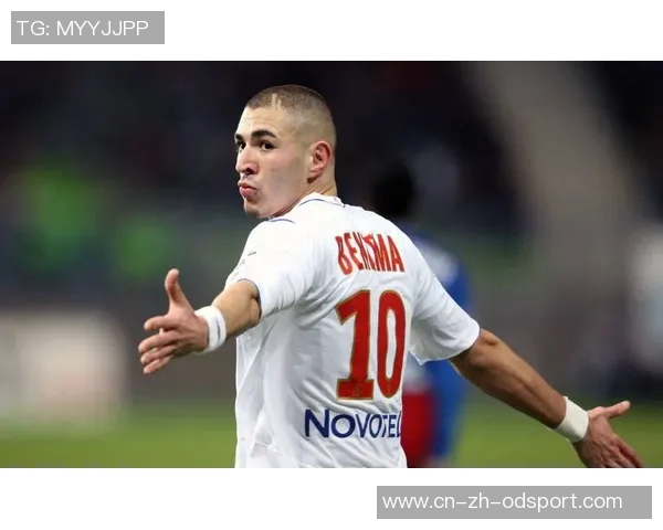 本泽马回应传闻称要求吉达联合签索拉里纯属记者幻想 本泽马回应传闻称要求吉达联合签索拉里纯属记者幻想