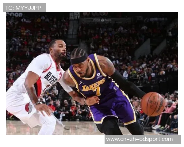 特纳状态低迷12投仅中3三分球表现惨淡仅得14分7篮板2助攻 特纳状态低迷12投仅中3三分球表现惨淡仅得14分7篮板2助攻